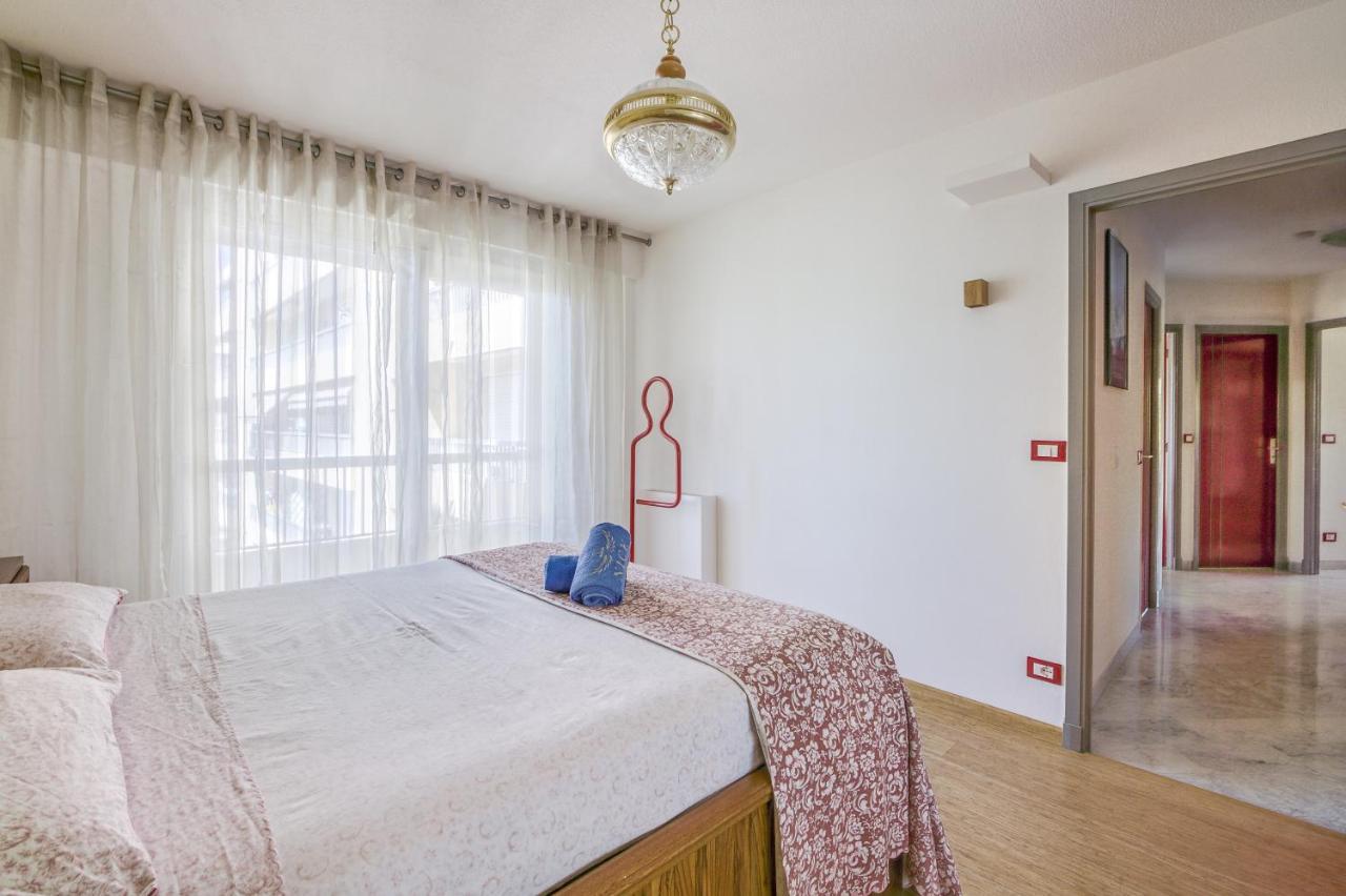 Greeter-Appartement Lumineux Avec Vue Sur La Mer Niza Exterior foto
