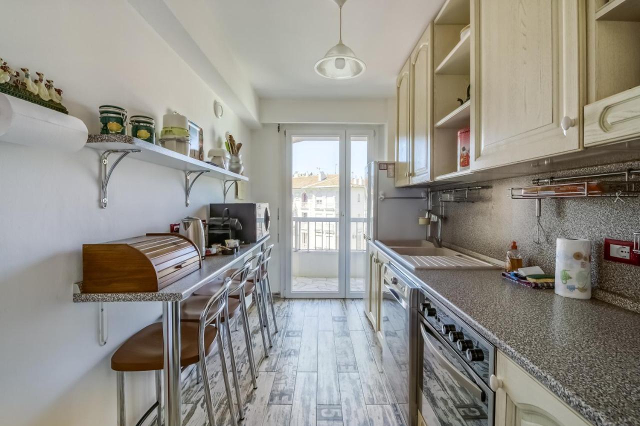 Greeter-Appartement Lumineux Avec Vue Sur La Mer Niza Exterior foto